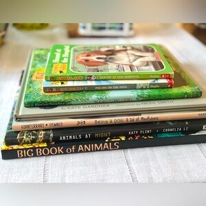 GREEN SALE 🍀 Children's Animal Book Lot